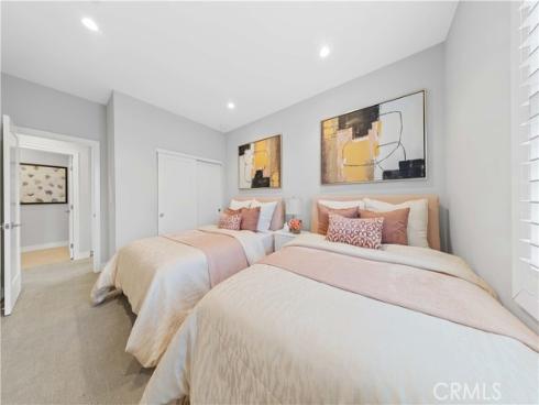 181 Plum Lily , Irvine, CA