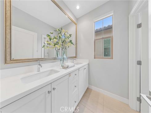 181 Plum Lily , Irvine, CA