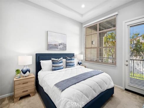 127 Outwest , Irvine, CA