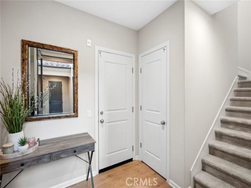 127 Outwest , Irvine, CA