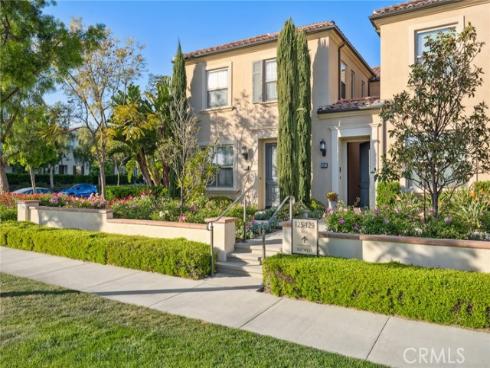 127 Outwest , Irvine, CA