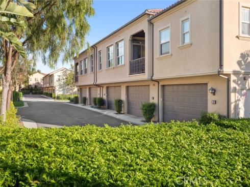 127 Outwest , Irvine, CA