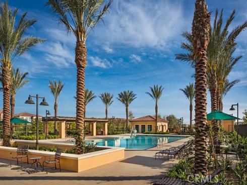 127 Outwest , Irvine, CA