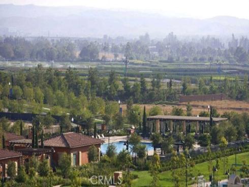 127 Outwest , Irvine, CA