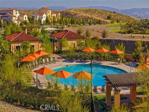 127 Outwest , Irvine, CA