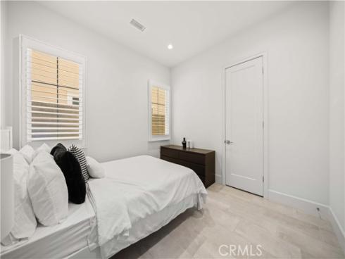 123 Statura , Irvine, CA