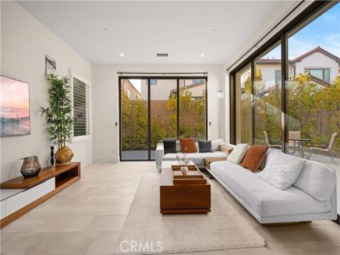 123 Statura , Irvine, CA