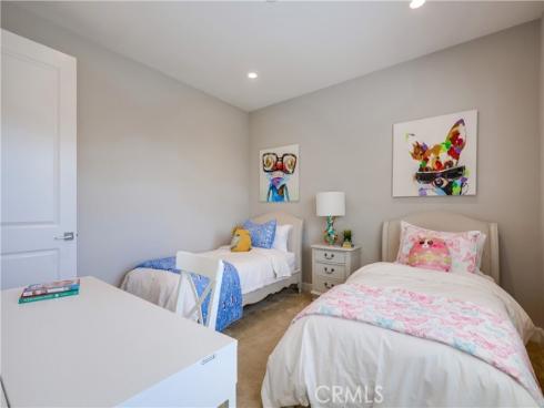 54 Rim Crst , Irvine, CA