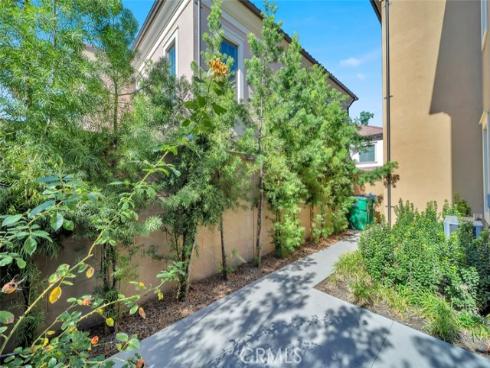 129 Lomita , Irvine, CA
