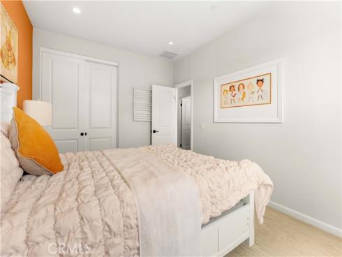 165  Hargrove  , Irvine, CA