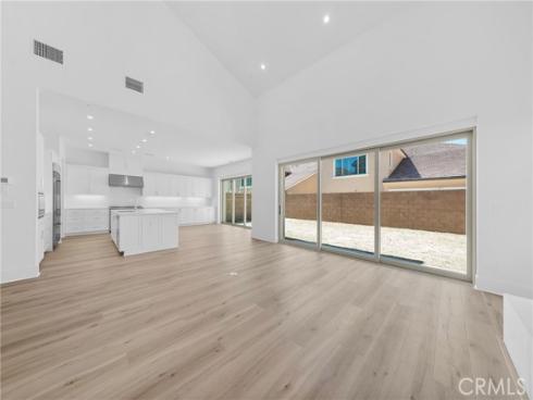 107 Bozeman , Irvine, CA