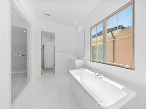 107 Bozeman , Irvine, CA