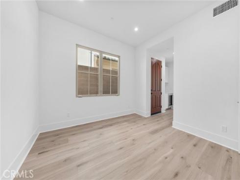 107 Bozeman , Irvine, CA