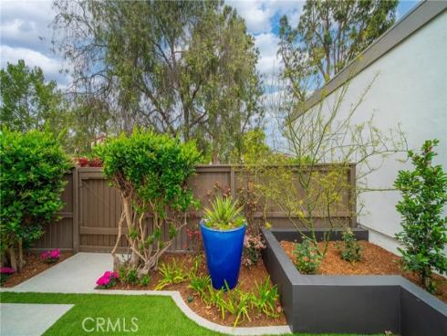 15 Willow Tree Ln , Irvine, CA