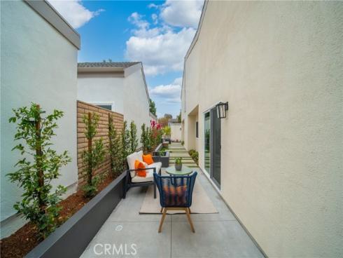 15 Willow Tree Ln , Irvine, CA