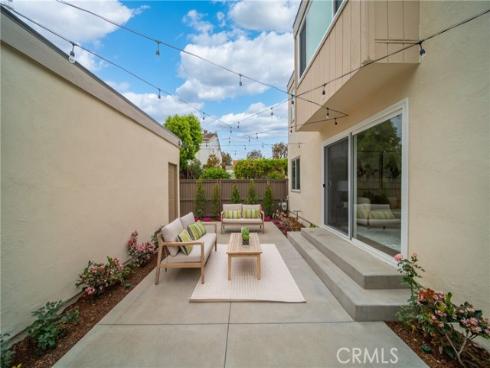 15 Willow Tree Ln , Irvine, CA