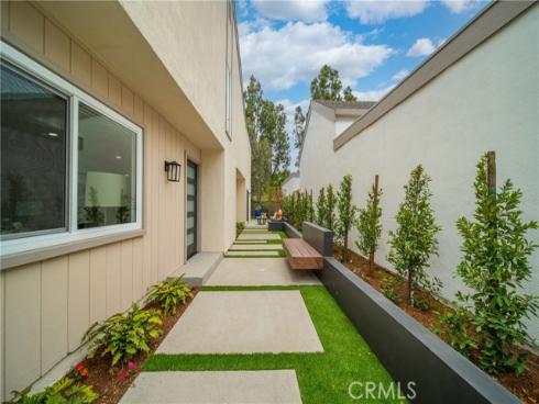 15 Willow Tree Ln , Irvine, CA