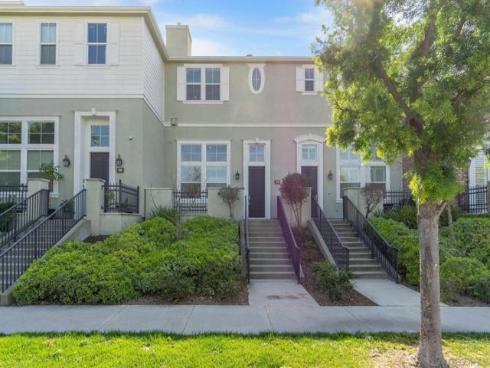 52 Honey Locust , Irvine, CA