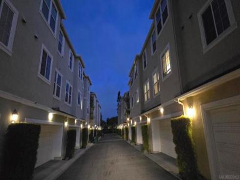 52 Honey Locust , Irvine, CA