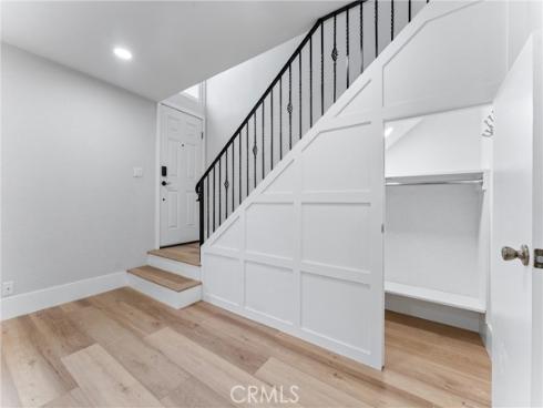 44 Elksford 3 Avenue, Irvine, CA