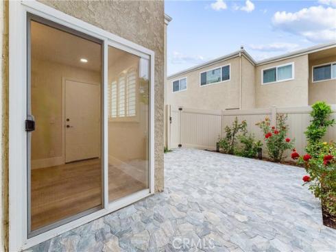 44 Elksford 3 Avenue, Irvine, CA
