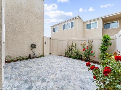 44 Elksford 3 Avenue, Irvine, CA