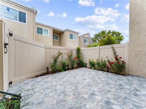 44 Elksford 3 Avenue, Irvine, CA