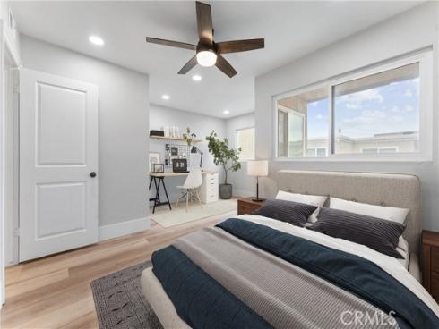 44 Elksford 3 Avenue, Irvine, CA