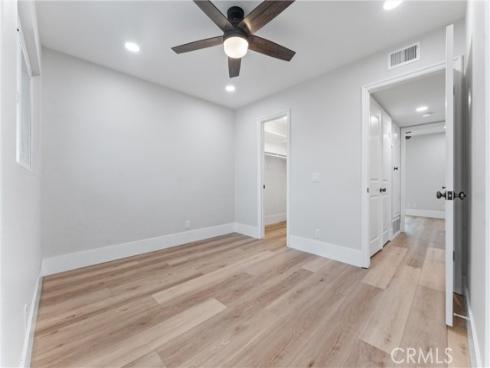 44 Elksford 3 Avenue, Irvine, CA