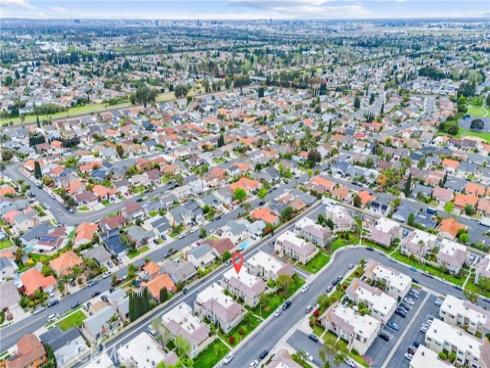 44 Elksford 3 Avenue, Irvine, CA