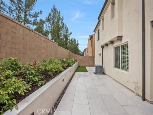 122 Messenger , Irvine, CA