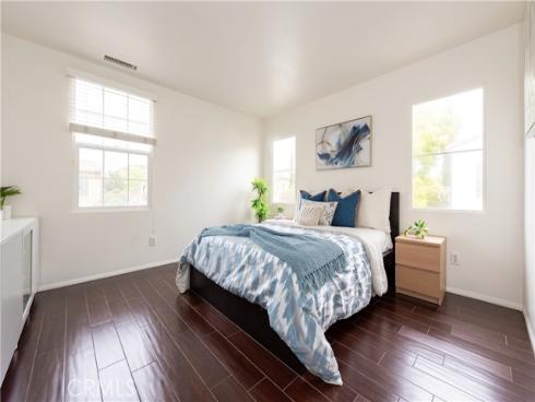 74 Chantilly , Irvine, CA