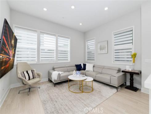 102 Pattern , Irvine, CA