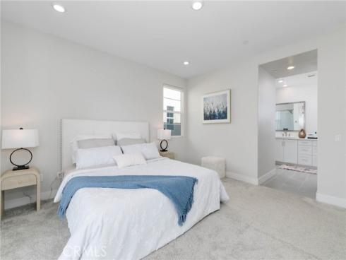 102 Pattern , Irvine, CA