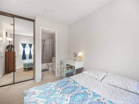 656 Springbrook 21 , Irvine, CA