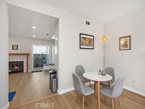 656 Springbrook 21 , Irvine, CA