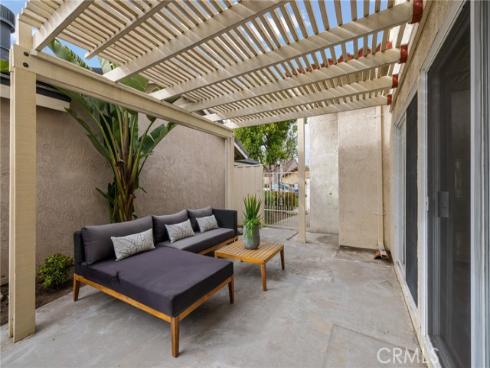 12 Windrow , Irvine, CA