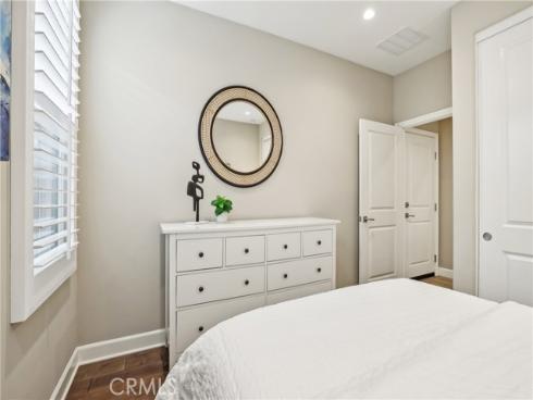 111 Baja , Irvine, CA