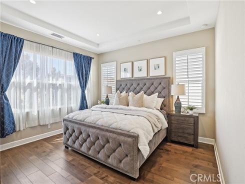 111 Baja , Irvine, CA