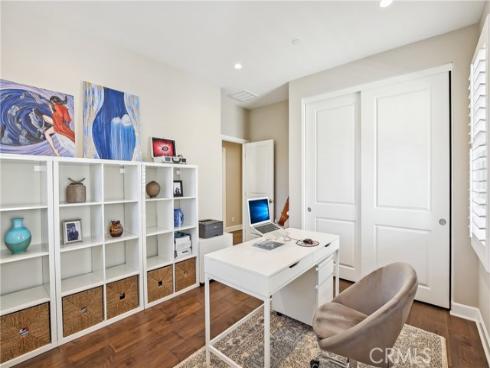 111 Baja , Irvine, CA