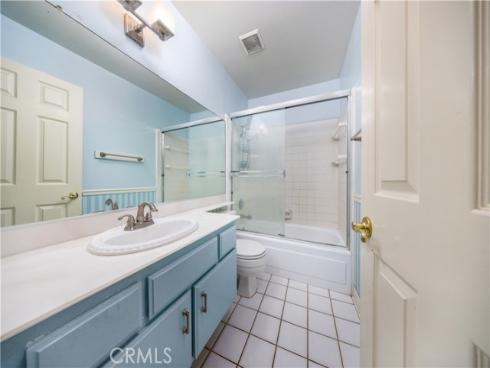 29 Farragut , Irvine, CA