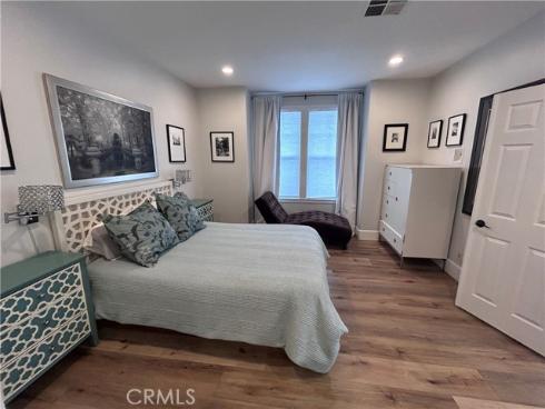 22 Mineral King , Irvine, CA