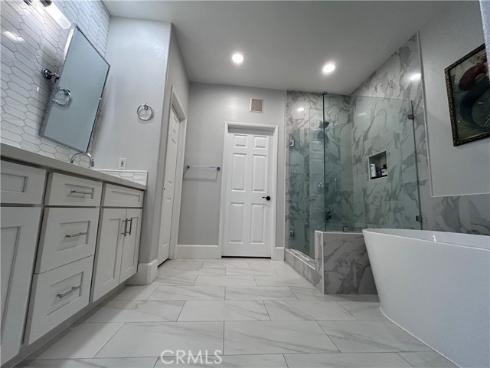 22 Mineral King , Irvine, CA