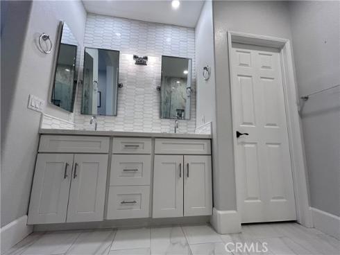 22 Mineral King , Irvine, CA