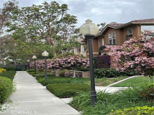 22 Mineral King , Irvine, CA