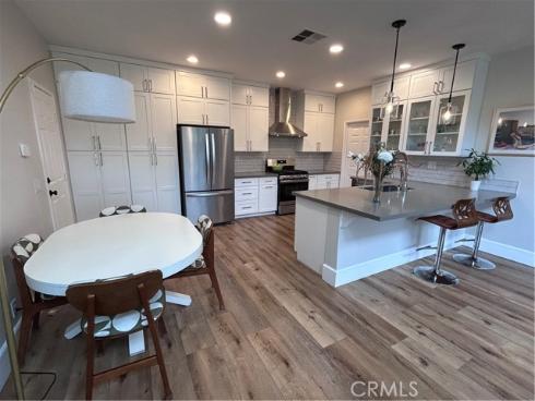 22 Mineral King , Irvine, CA