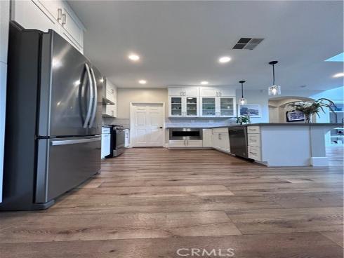 22 Mineral King , Irvine, CA