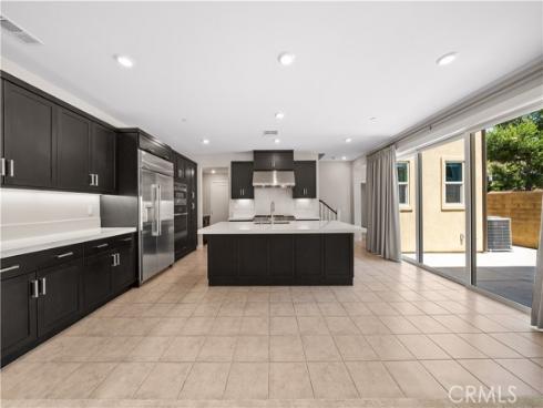 242  Chorus  , Irvine, CA