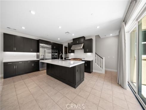 242  Chorus  , Irvine, CA