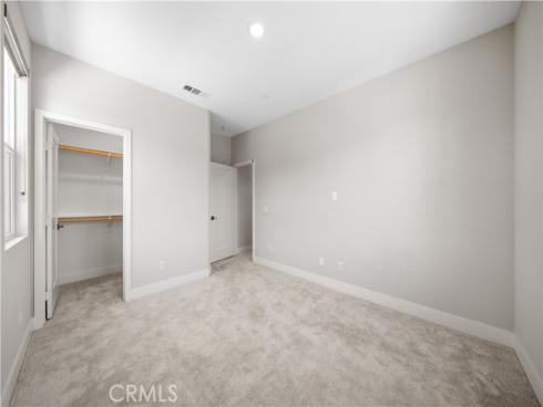 242  Chorus  , Irvine, CA